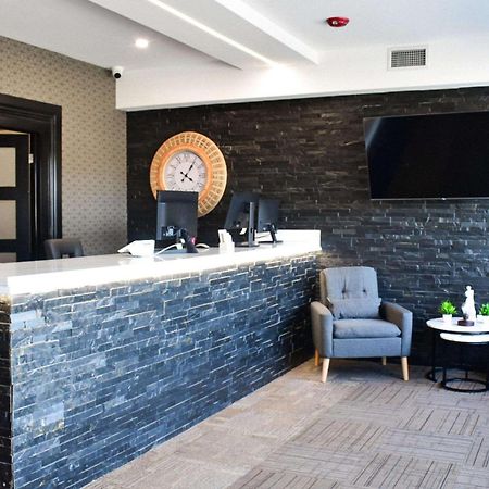 Big Bird Inn Wawa, Surestay Collection By Best Western Luaran gambar