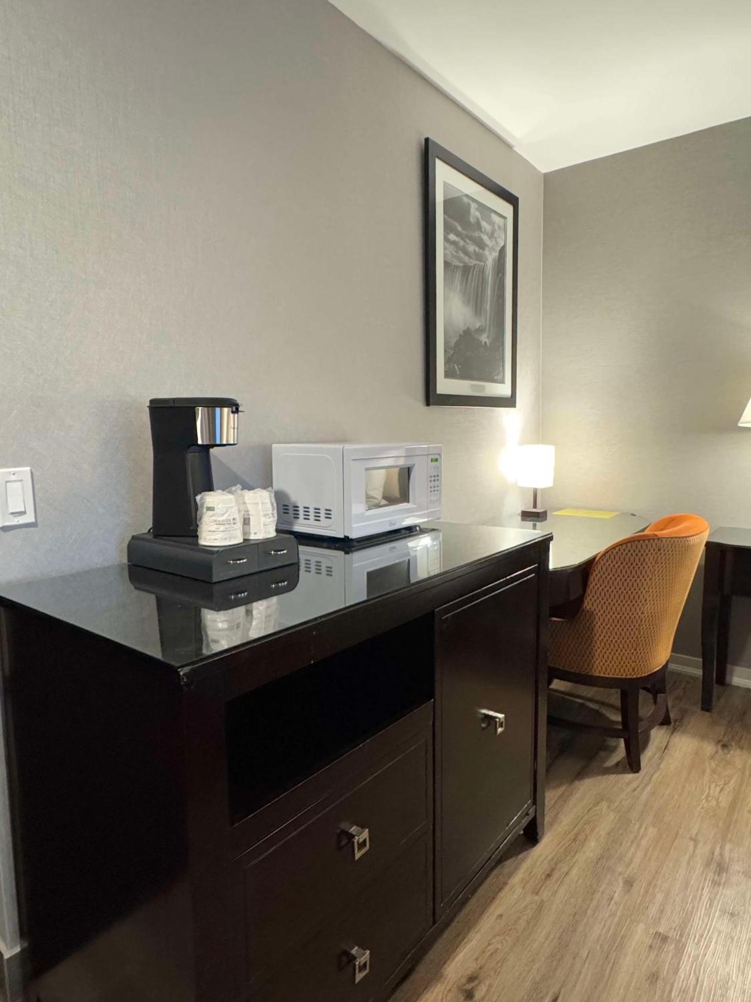 Big Bird Inn Wawa, Surestay Collection By Best Western Luaran gambar