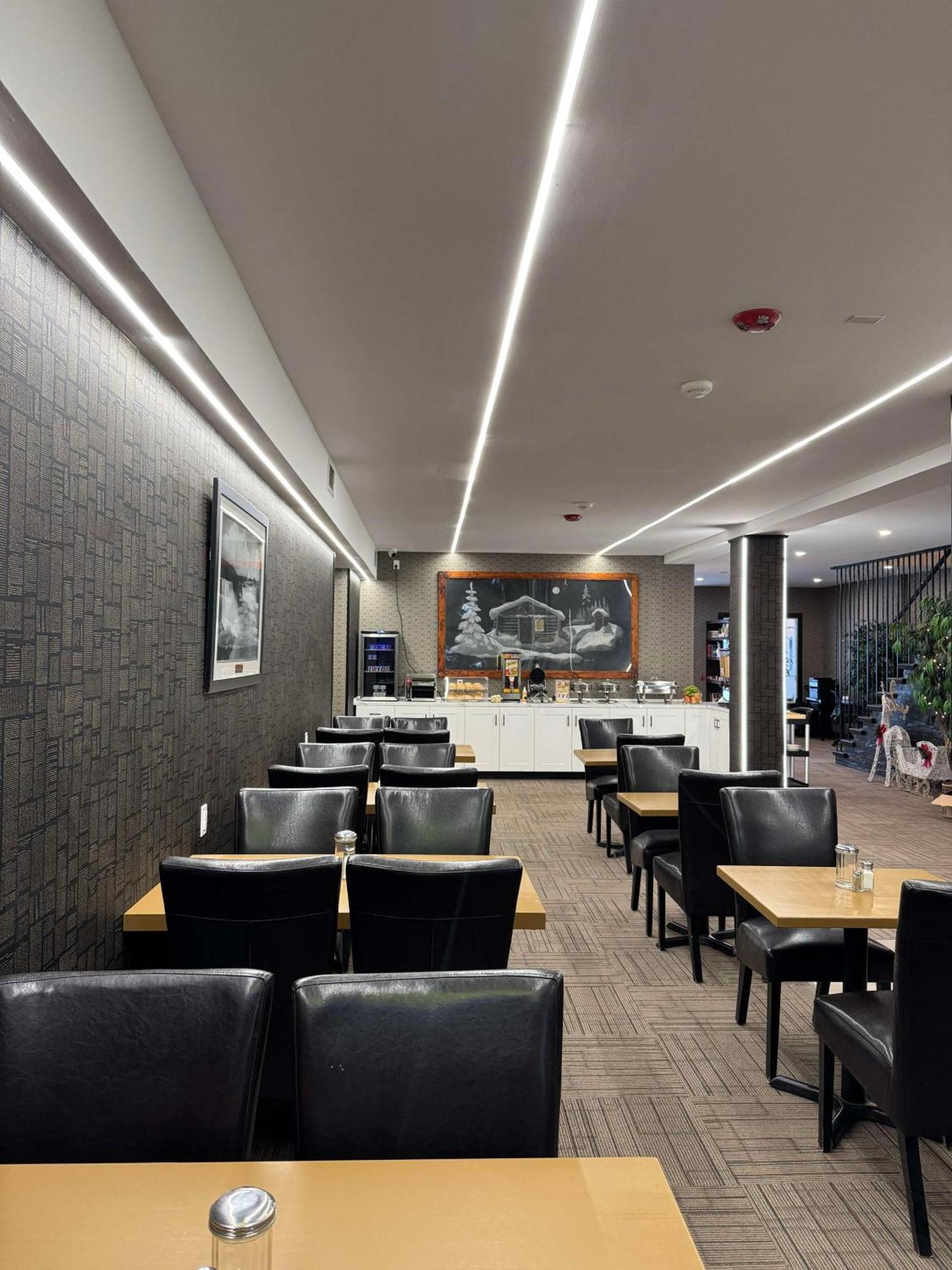 Big Bird Inn Wawa, Surestay Collection By Best Western Luaran gambar